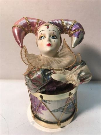 Clown in Drum Musical