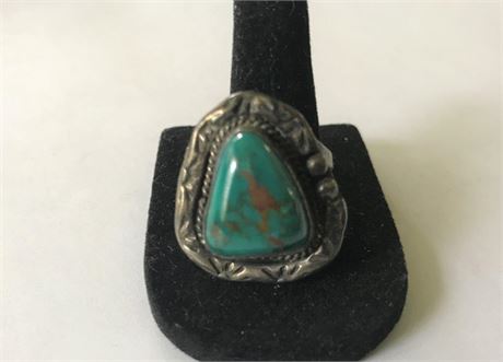 Unmarked Size 8.5 Ring