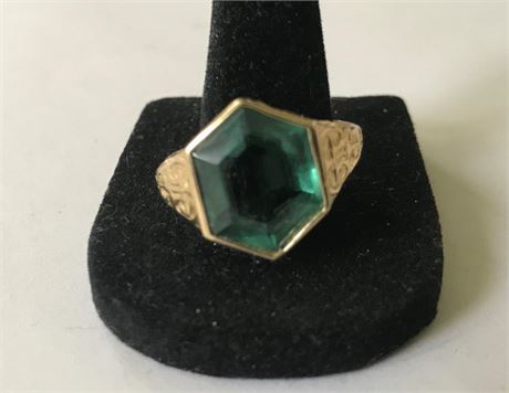Stamped 14K Size 8.5 Ring