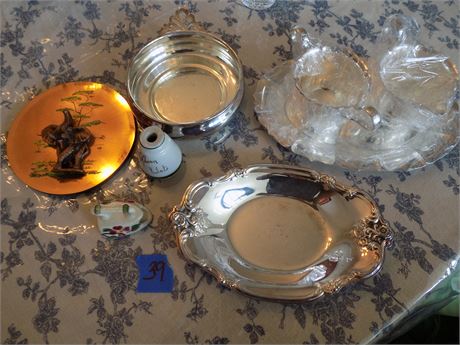 Misc Collectible Table Settings, Decor