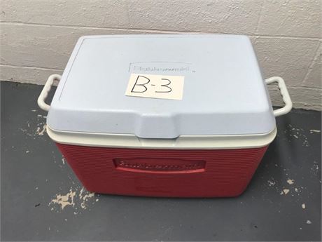 Rubbermaid Cooler
