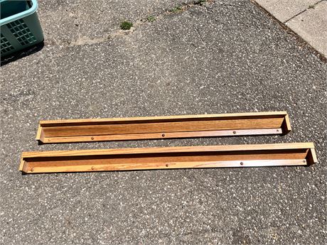 Pair of Oak Quilt Racks/Plate Holders