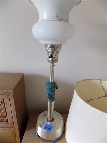 Vintage Mid-Century Colonial Premier Art Deco Lamp