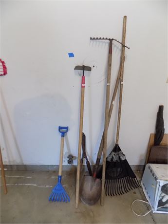 Lawn & Garden Lot