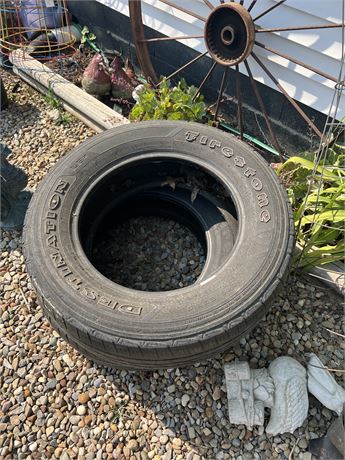 Pair of tires