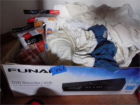 Men's Tshirts, Underwear in Package, Med