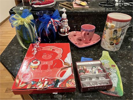 Holiday Dish Lot