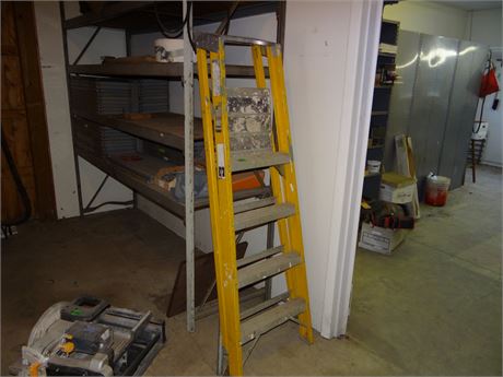 Step Ladder
