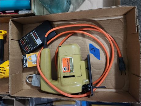 Black & Decker saw, 2 pad locks, stud nfinder