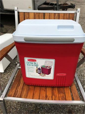 Rubbermaid 20-QT. Ice Chest (#1)