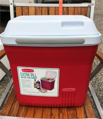Rubbermaid 20-QT. Ice Chest (#2)