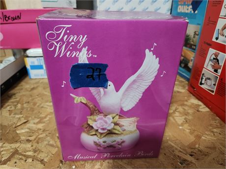 Musical porcelain birds Tiny Wings