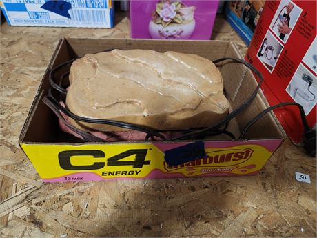 2 heat rocks for Reptiles