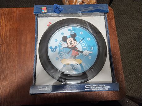 Westclox Quartz wall clock Mickey Mouse