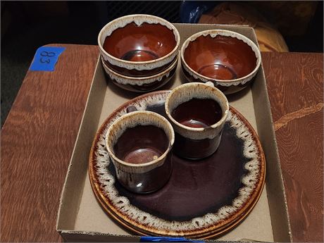 3 Plates, 2 cups, 3 bowls