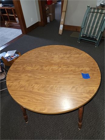 Round  Kitchen Table with insert