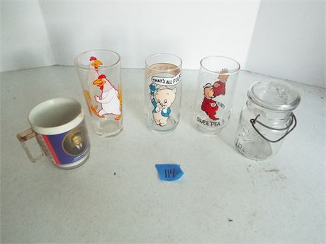 Vintage Collectible Glasses, Porky Pig, Sweet Pea, Foghorn Leghorn, Carter