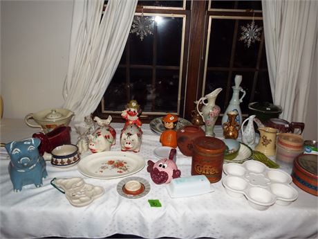 Vintage Collectibles, Piggy banks, Figurines, Etc