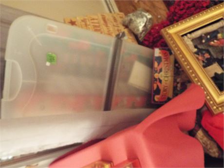 Holiday Wrapping and Decor