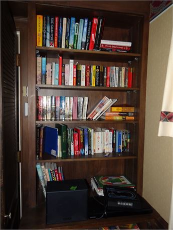 Library 3 - Paperback and More Front Wall Right
