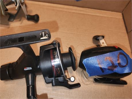 2 Fishing Reels