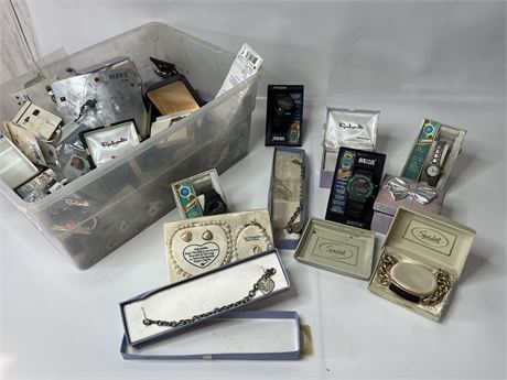Box of Unsorted Jewelry