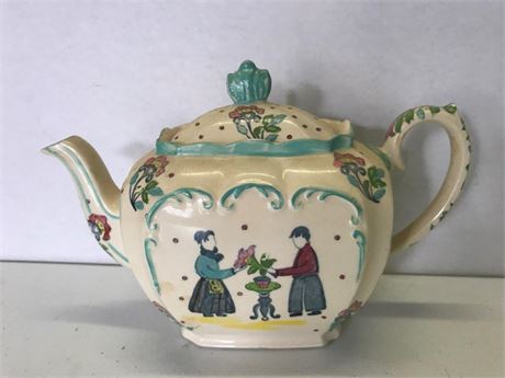 1947 Sadler Teapot