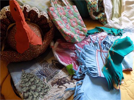 Decor, Bag Lot