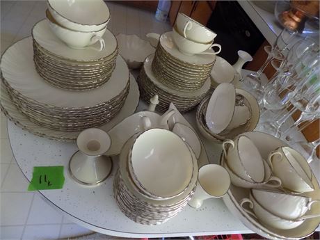 Lenox China, Weatherly