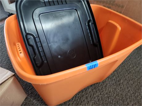 Tote with Lid