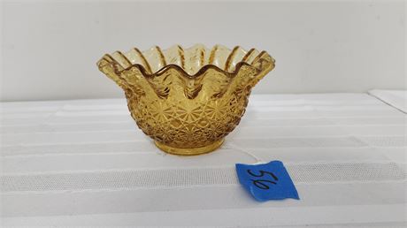 Amber daisy & button crimped bowl