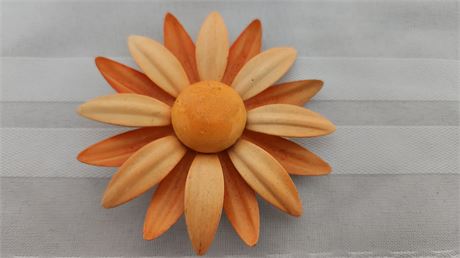Large enamel daisy brooch