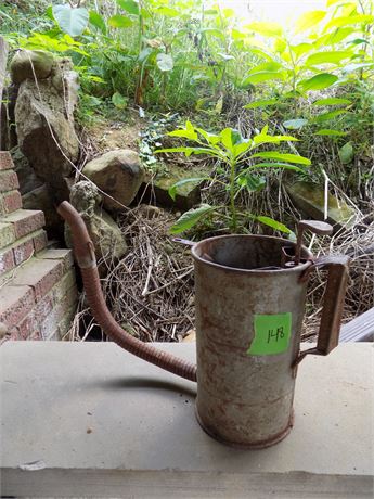Metal Oil Can