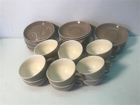 Winfield Desert Dawn Teacups, Teaplates & Small Plates