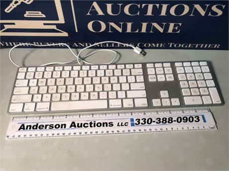 Apple Keyboard