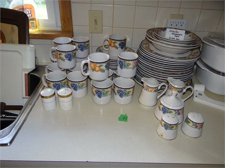 Stoneware Set