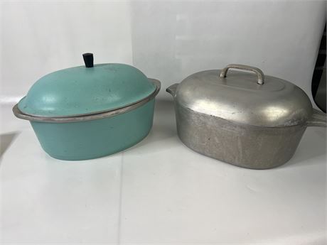 Club and Wagner Ware Dutch Oven