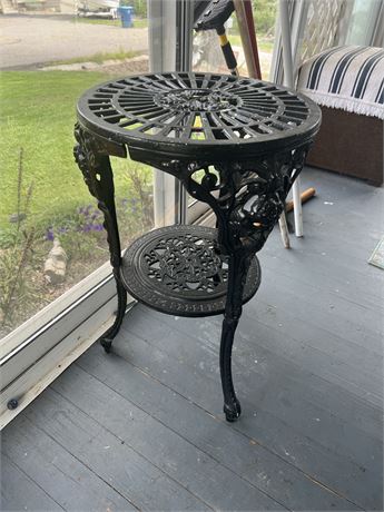 Metal Plant Stand
