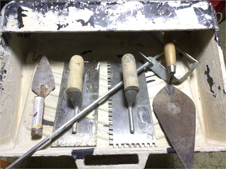 18" Deep Well Tray with Trowels and Masonary Tools and Mixing Paddle