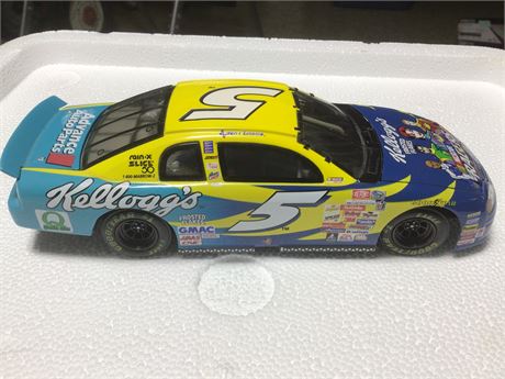 NASCAR Racers Terry Labinte Model Car - New in Box 1- 24 Scale Stock Car