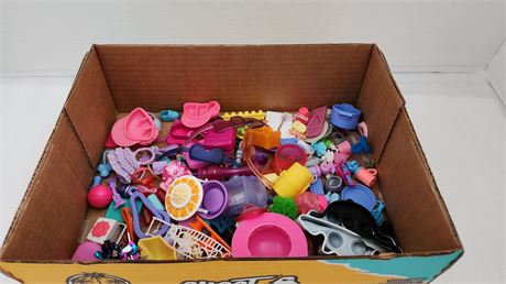 Lot Of Misc, Barbie Accesories