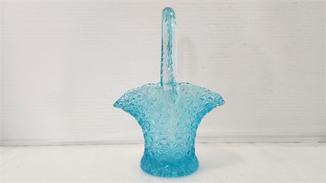 L.G. Wright daisy & Button Blue Basket