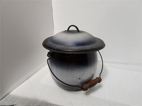 Large Enamel Pot