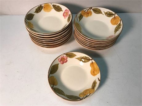 Crest-Stone Laguna Bowls