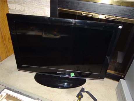 TV, no Remote or Cords