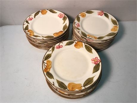 Crest-Stone Laguna Plates (#2)