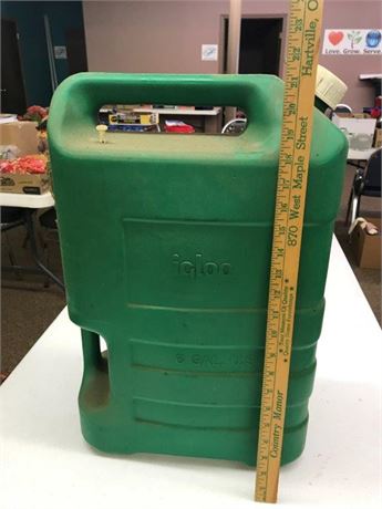 Igloo Handled Jug