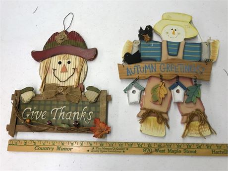 2 Scarecrow Deco