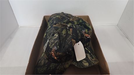 4 Hunt The Outdoors Hats