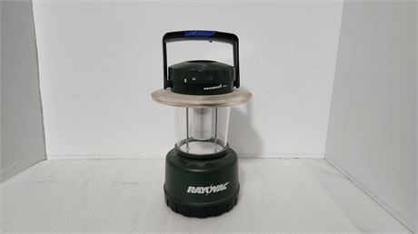 Ray o Vac Lantern. Working Condition. C Batteries Required